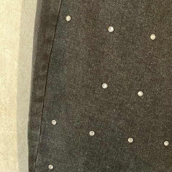 Free generation size L faux diamond studded black jeans. 5 pockets. High rise. - Picture 5 of 13